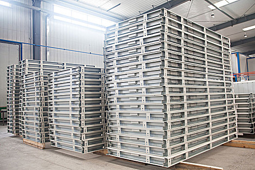 金屬制品規(guī)范圖片大全與素材選擇指南